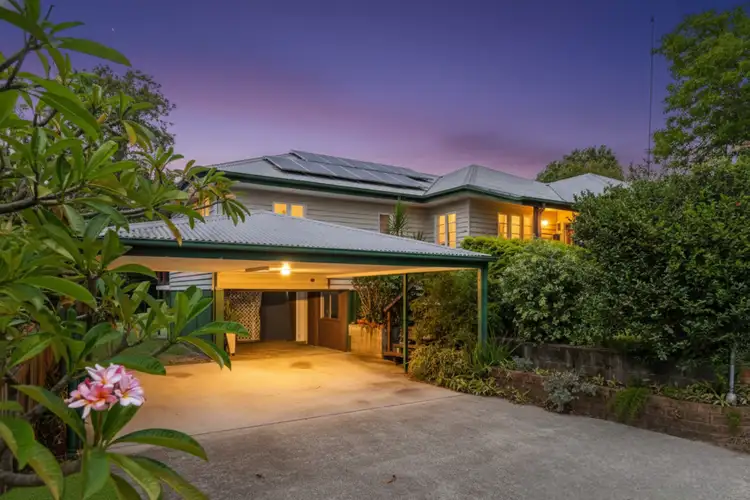 386 Robinson Road West