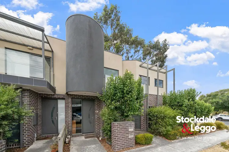 64 Wheatsheaf Road