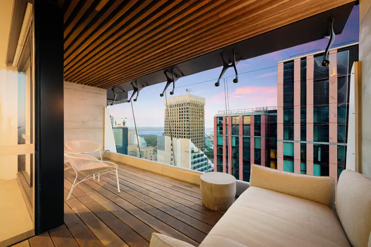 117 Bathurst Street