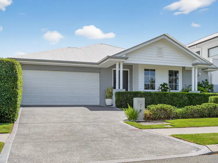 7 Moreton Drive