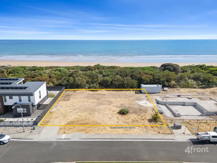 20 Shorehaven Drive