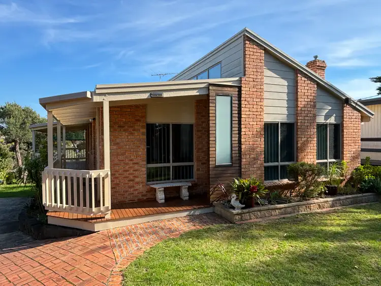 4 Kiama Court