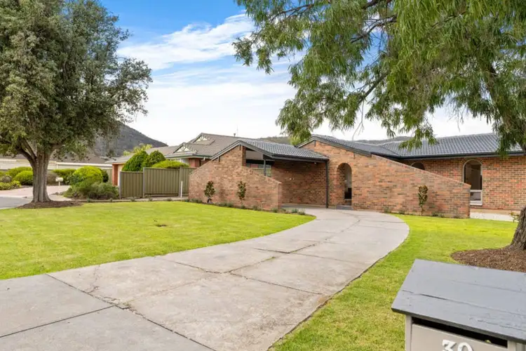 30 Emanual Street