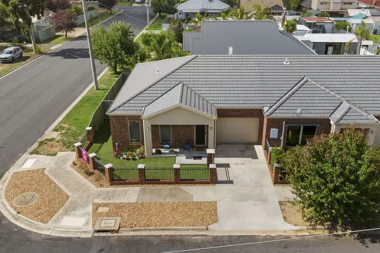 4c Daly Street