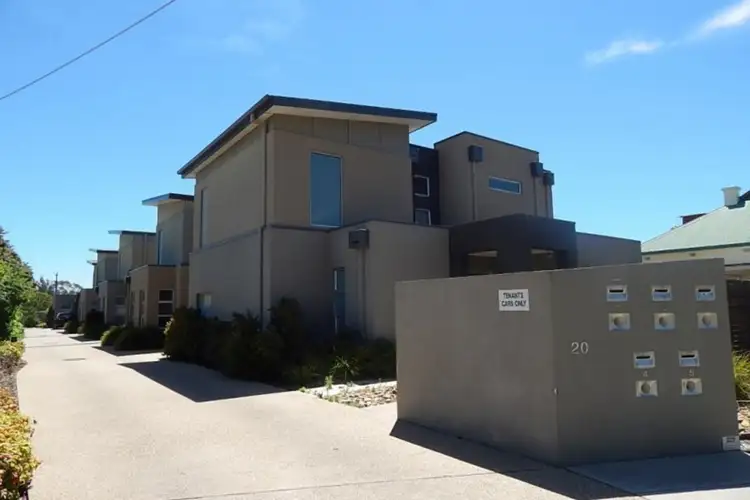 20 Thomas Mitchell Drive