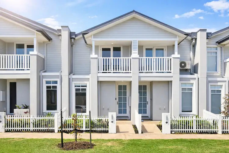 27 Wavertree Crescent