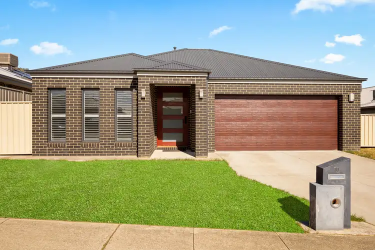 10 Lowerson Way