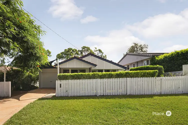12 Bakewell Street