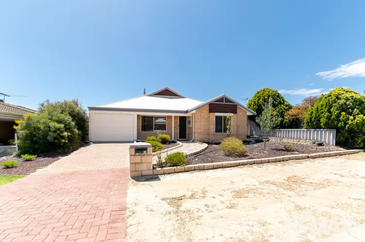 19 Combewood Loop