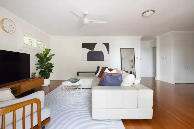 162 New Canterbury Road