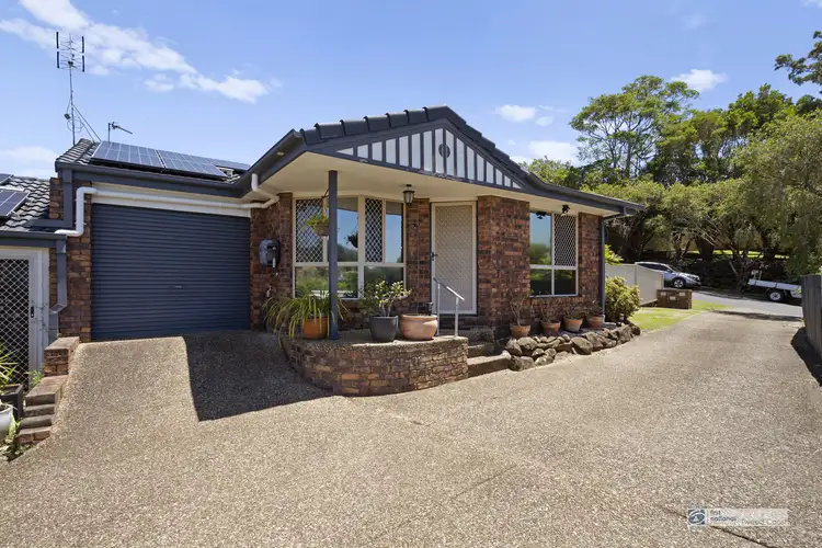 2 Lovat Brae Court