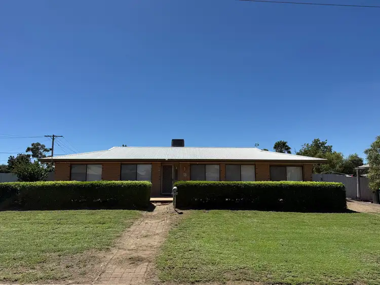 13 Julia Place