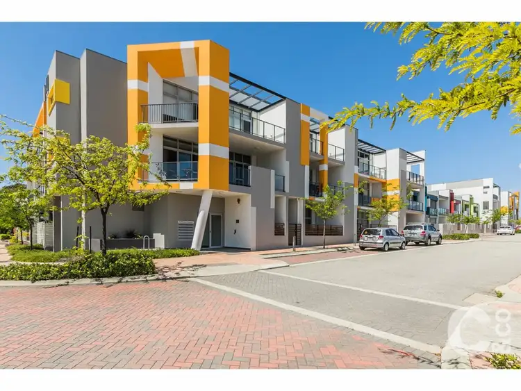 10 Pimlico Crescent
