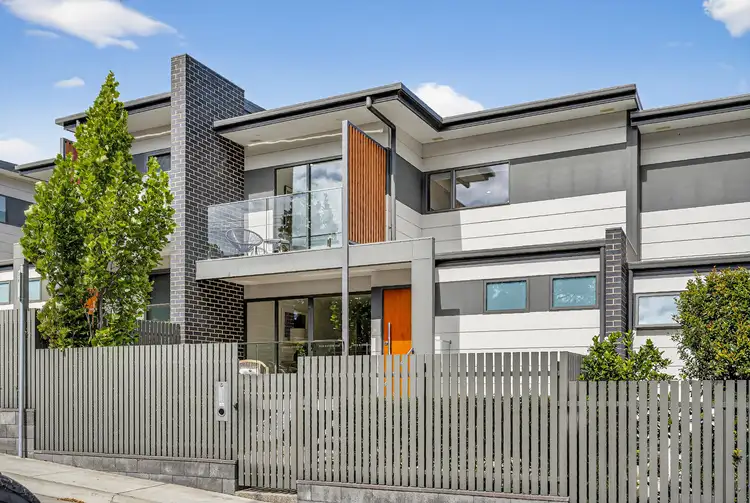 8 Wynyard Street