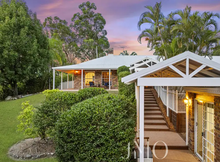 18 Guara Grove
