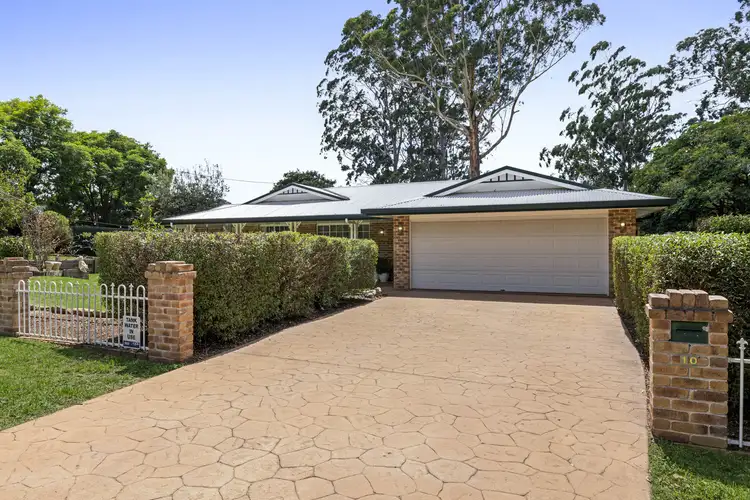 10 Maylen Court