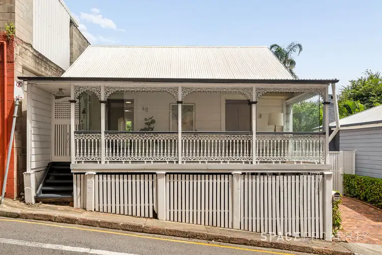 48 Bradley Street