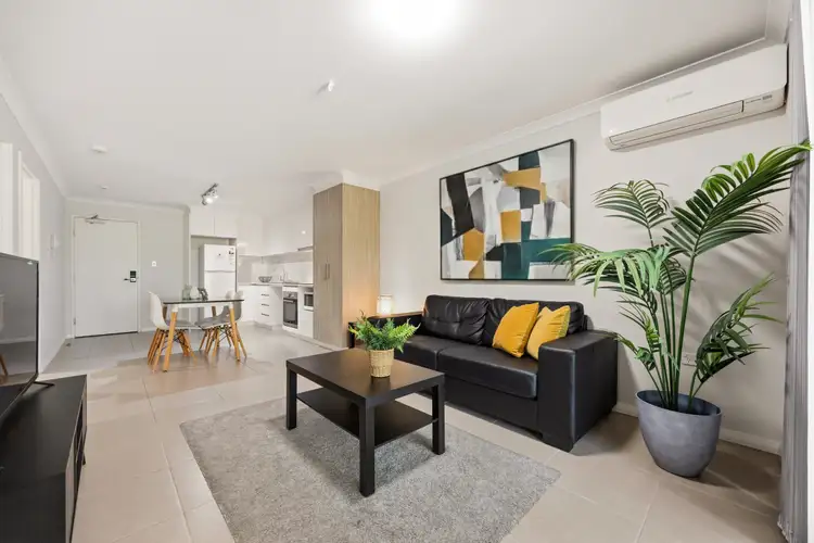 18 Westralia Gardens