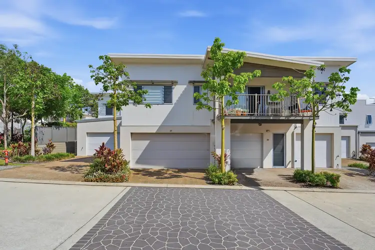 1 Bowen Street