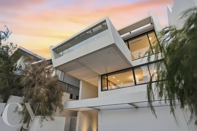 10A Solomon Street