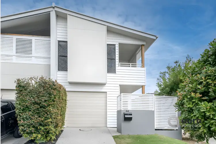 44 Sunshine Crescent