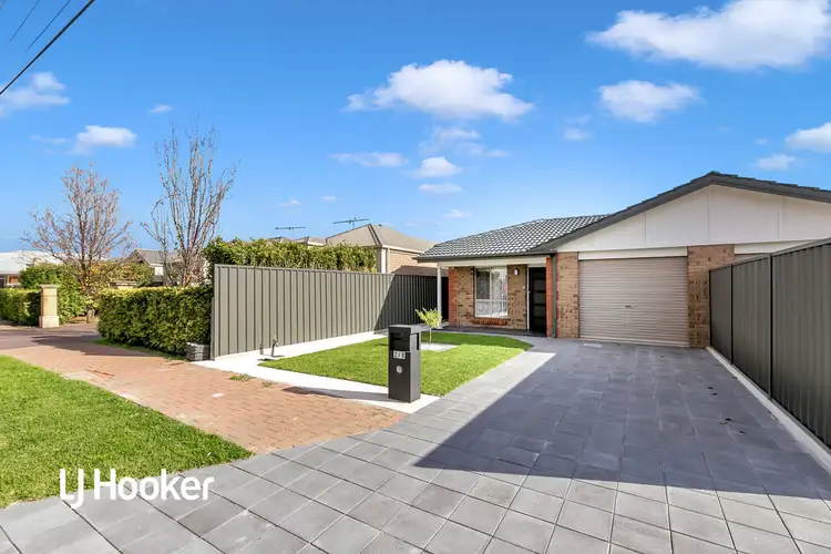 2/8 Frank Street