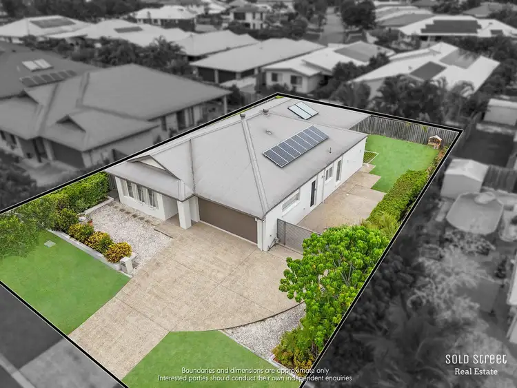 32 Plantation Crescent