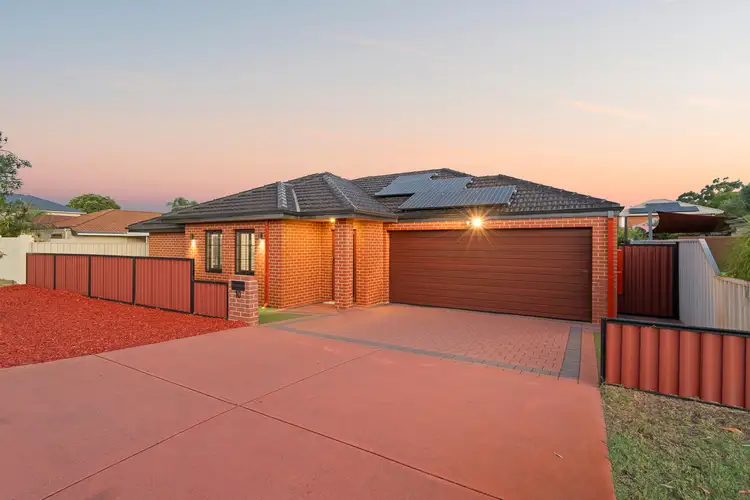 10 Oats Street