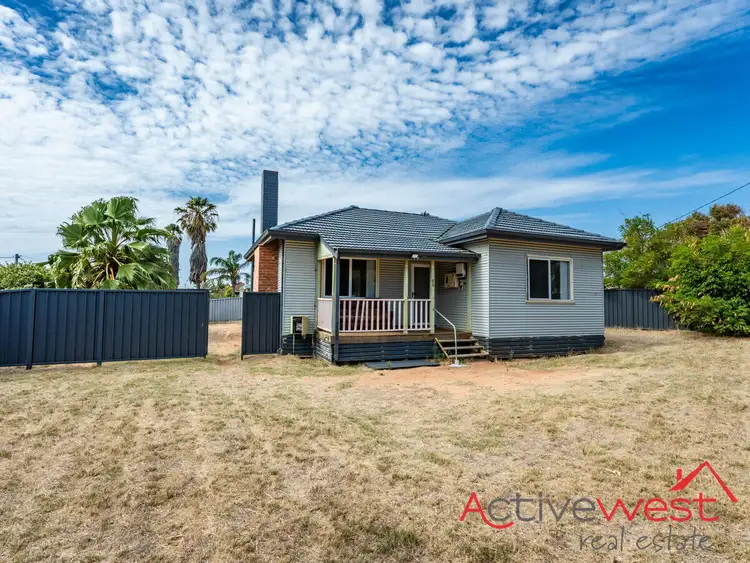 1 Lantana Street