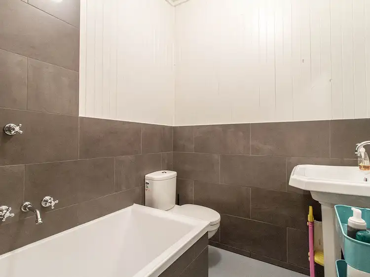 Fifth view of Homely house listing, 5 Melville Avenue, Frankston VIC 3199