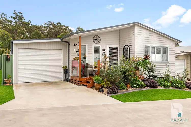 15 Golfcourse Way