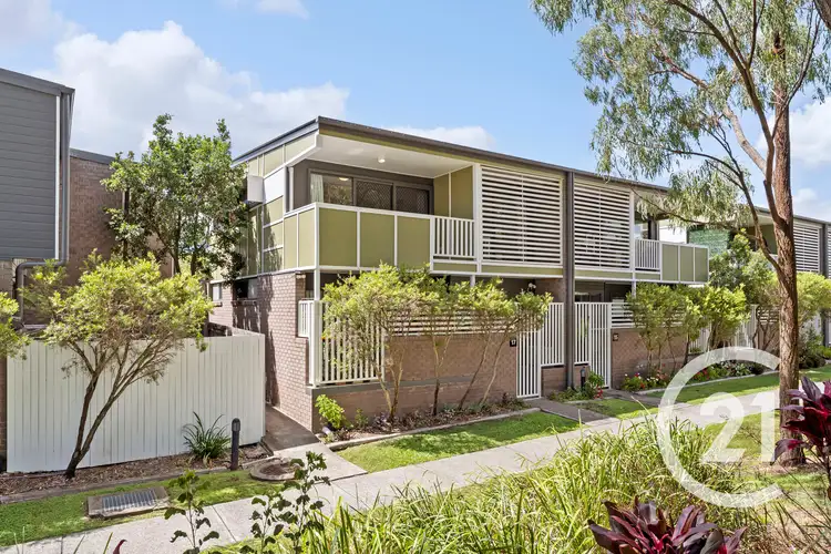 35 Lavender Place