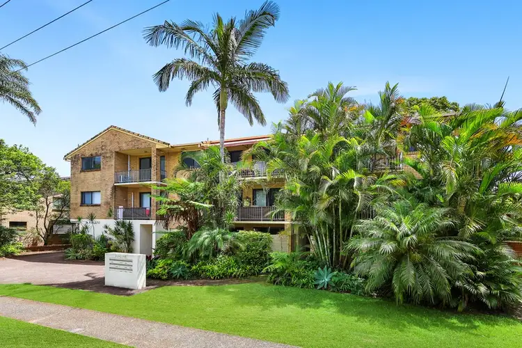 3/3 Lind Avenue, Palm Beach QLD 4221