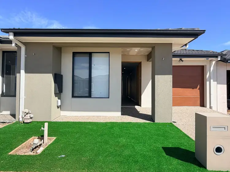 15 Granite Crescent