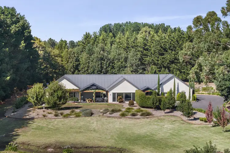 41 High View Crescent