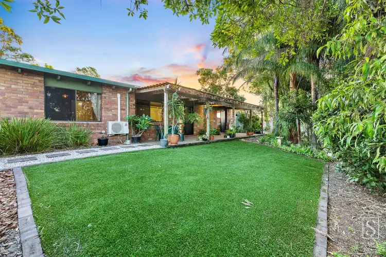6 Croton Close