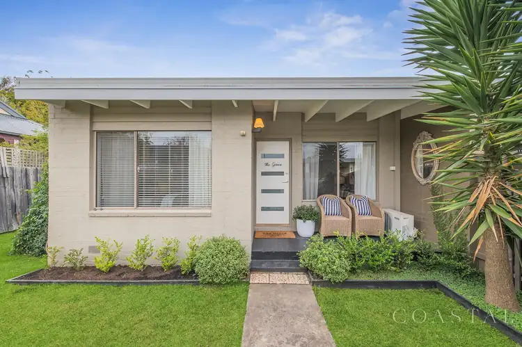 12 Campbell Grove
