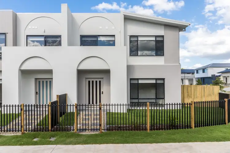 1 Leonie Lane