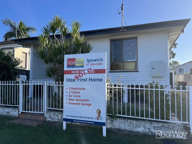 32 Lawrence Street