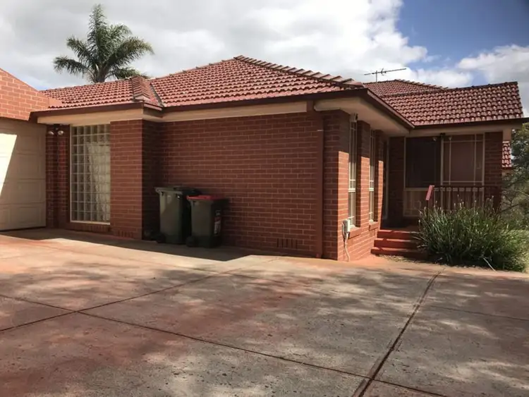 43 Coopers Hill Drive