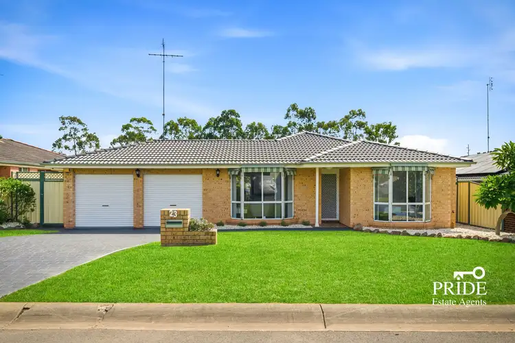23 Fairywren Close