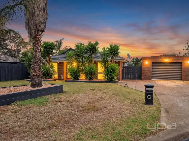 3 Cheviot Court