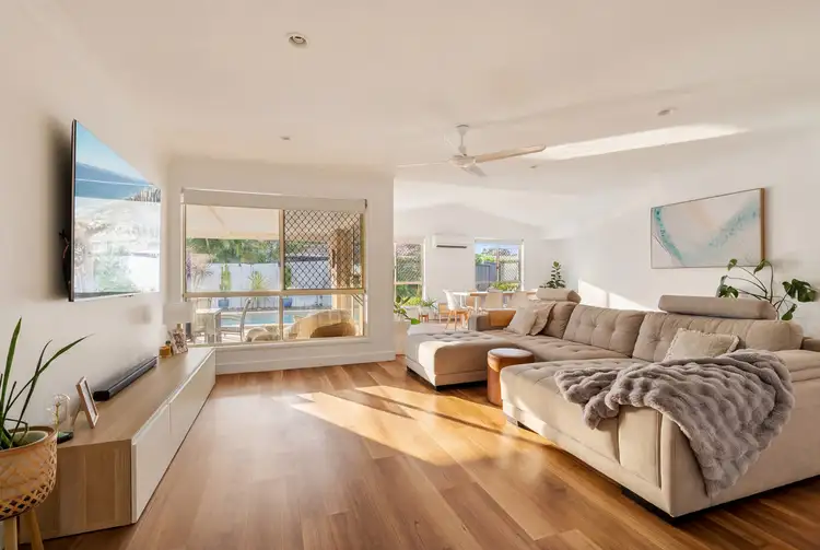 27 Ottelia Drive
