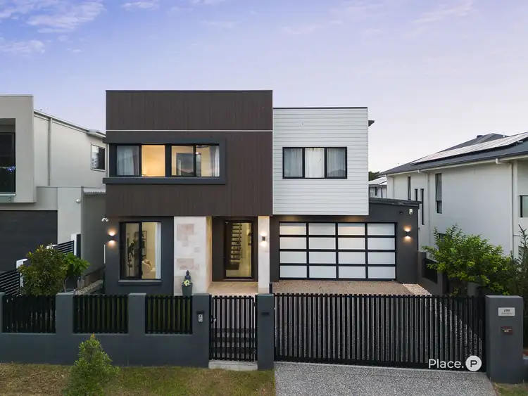 100 Splendour Street