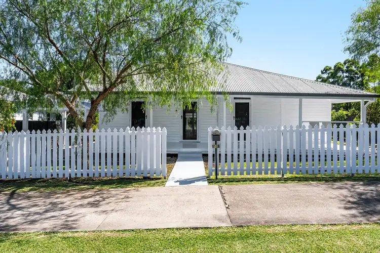 10 Colin Street