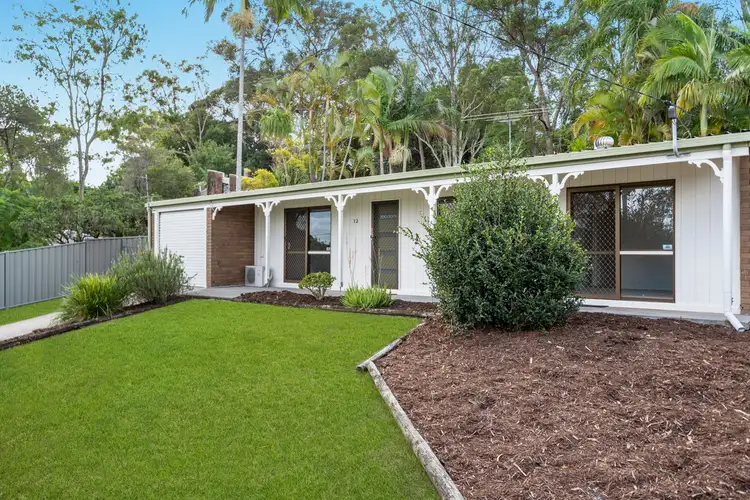 12 Rholanda Crescent