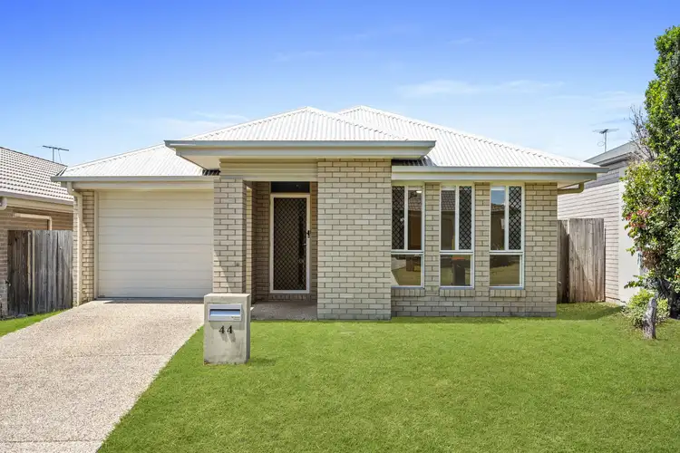 44 Yarrow Circuit