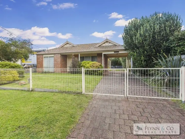 16 Potton Avenue, Rosebud VIC 3939