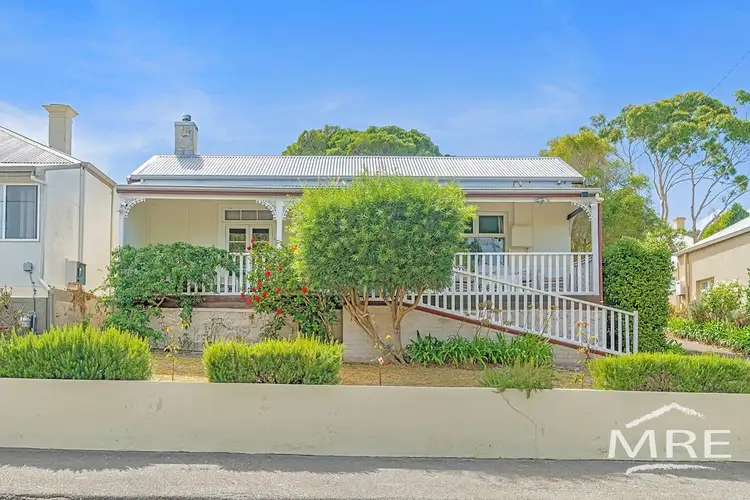 82 Spencer Street