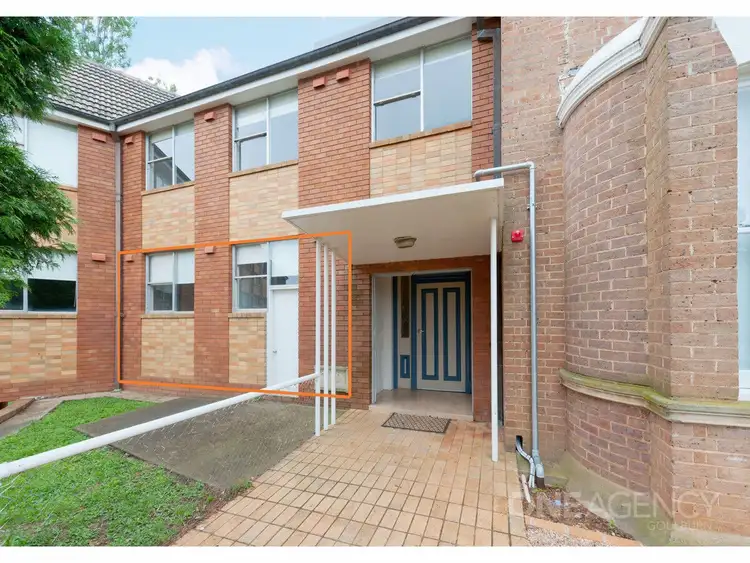 8/8 Ben Street